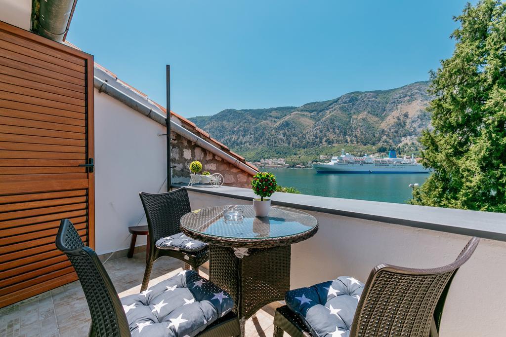 Appartement Apartman Mondo à Kotor Extérieur photo