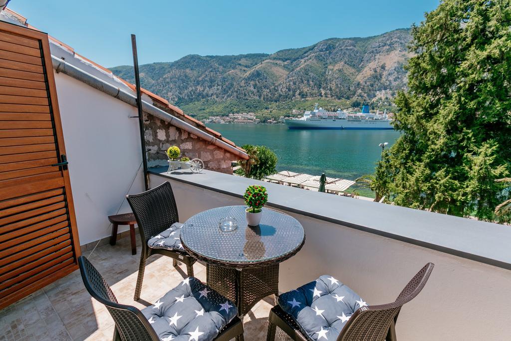 Appartement Apartman Mondo à Kotor Extérieur photo